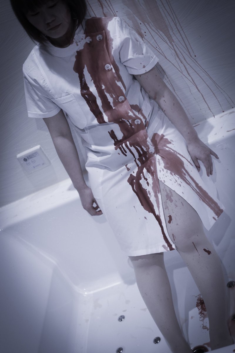 sakkun_death's tweet image. 【血糊注意・創作撮影】ナース服
モデル:はな(@hana270v0)
衣装提供:さんらいく企画様
#さんらいく #サンライク
#SUNLIKE #瀬戸海学園