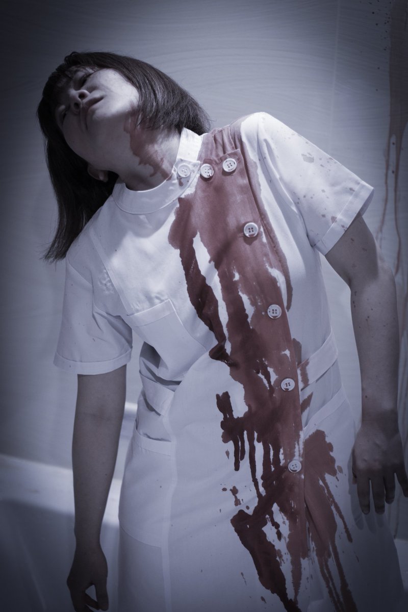 sakkun_death's tweet image. 【血糊注意・創作撮影】ナース服
モデル:はな(@hana270v0)
衣装提供:さんらいく企画様
#さんらいく #サンライク
#SUNLIKE #瀬戸海学園
