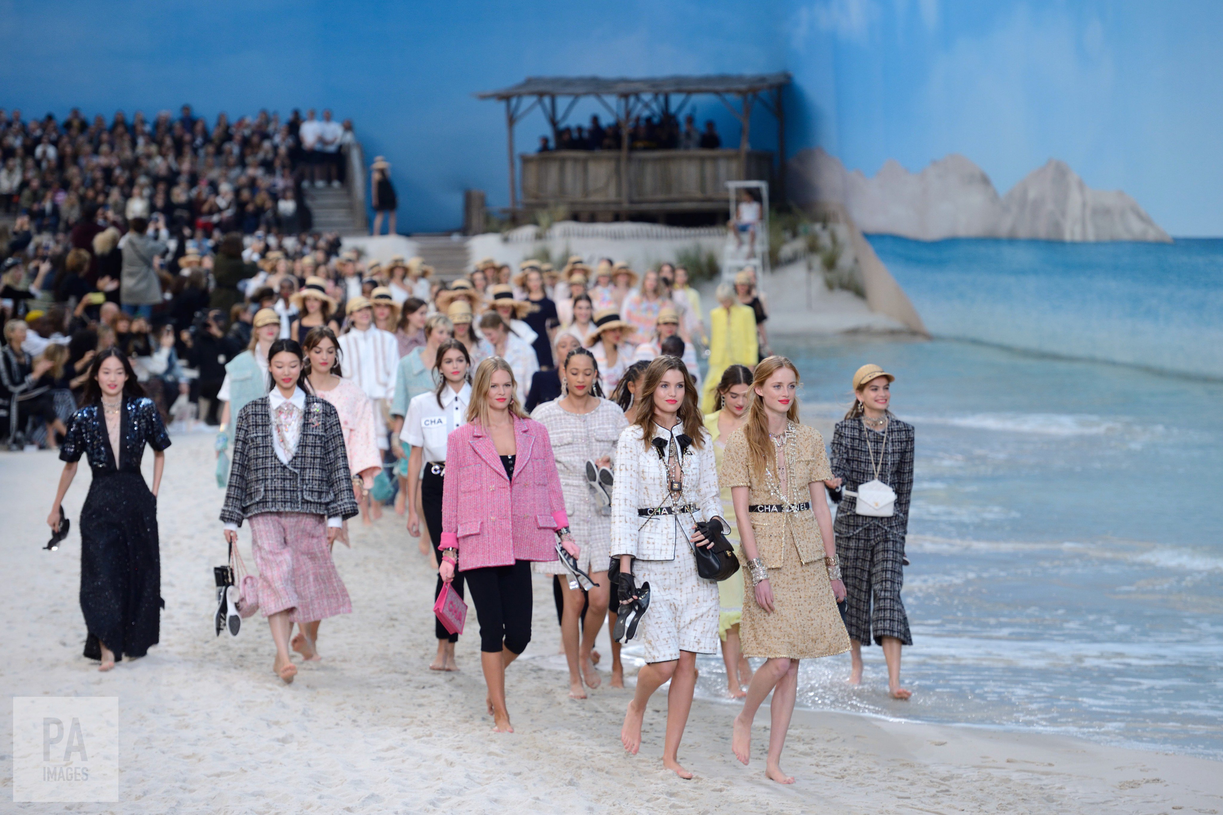 Alamy Editorial on Twitter: "Stunning location and beach set for catwalk show at the Grand Palais Champs-Elysees for Paris Fashion Week Abaca/PA Images See more at https://t.co/4OejjSjF0M #PFW #