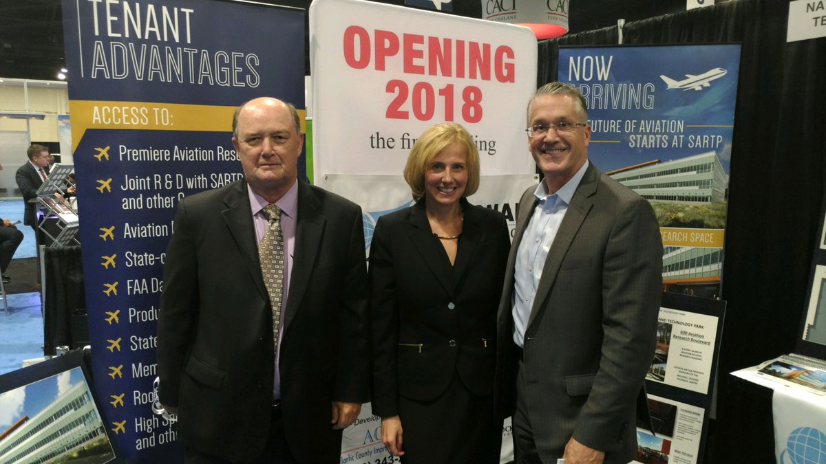 ACEANJ's tweet photo. @ACEANJ Executive Director Lauren Moore chatting about #NARTP with Dr. Steve Hampton from @EmbryRiddle and Shelley Yak, Director of @FAANews @HughesCenter. 

Stop by Booth 121 to meet the ACEA Team! #ATCA63 https://t.co/EBgQIpPekA