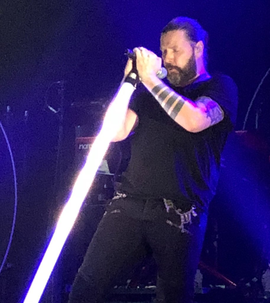 dREAmy_04's tweet photo. Der Alltag hat mich wieder und schon hab ich Entzugserscheinungen😱😳😭😭😭 ➡️ @ReaGarvey #Neonlivetour2018 war sooo intensiv, sooo meeegaaa, eben unf*ckingfassbar👍🏼🎉🎶😍❤️
Ich hoffe, es geht ganz bald weiter🙏🏼🙏🏼🙏🏼
Viel Spaß allen bei den letzten Konzerten💃🏼🎶🎉 https://t.co/KeqFL2oyCs