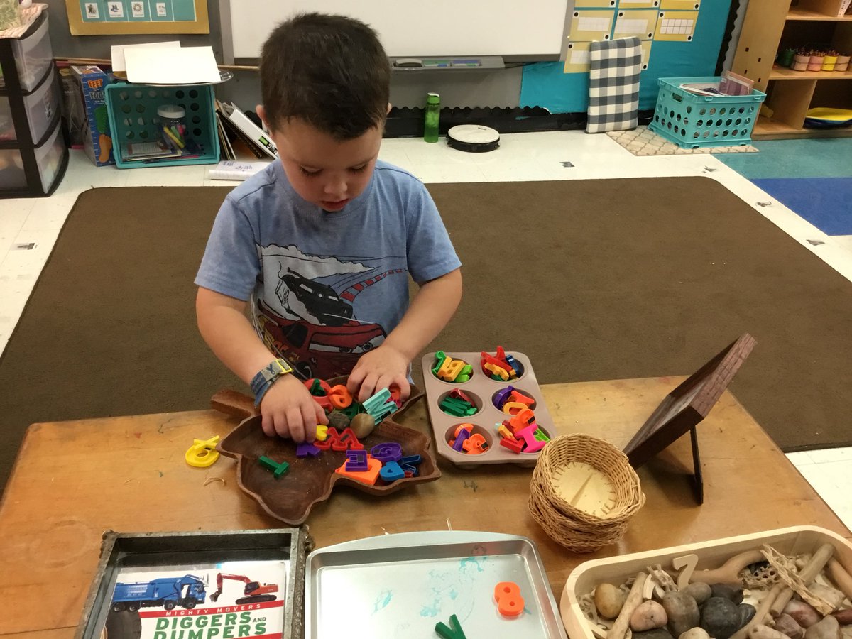LuffLittleLions's tweet photo. All in a day at Luff Preschool! Learning, learning and more learning! #isdstrong. #lufflions https://t.co/11n2BY7BX1