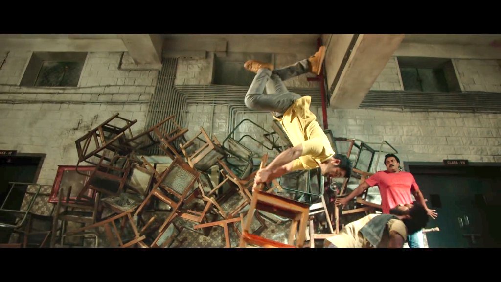 SidduOfficial's tweet photo. #Sukumar E shot teesi unte, 100% #NTR kurchi lo kurchodu... Anduke, am big fan of Sukku 🤘😎

Proud Sukku Fan 🙏🙏 https://t.co/FQpsePJKcA