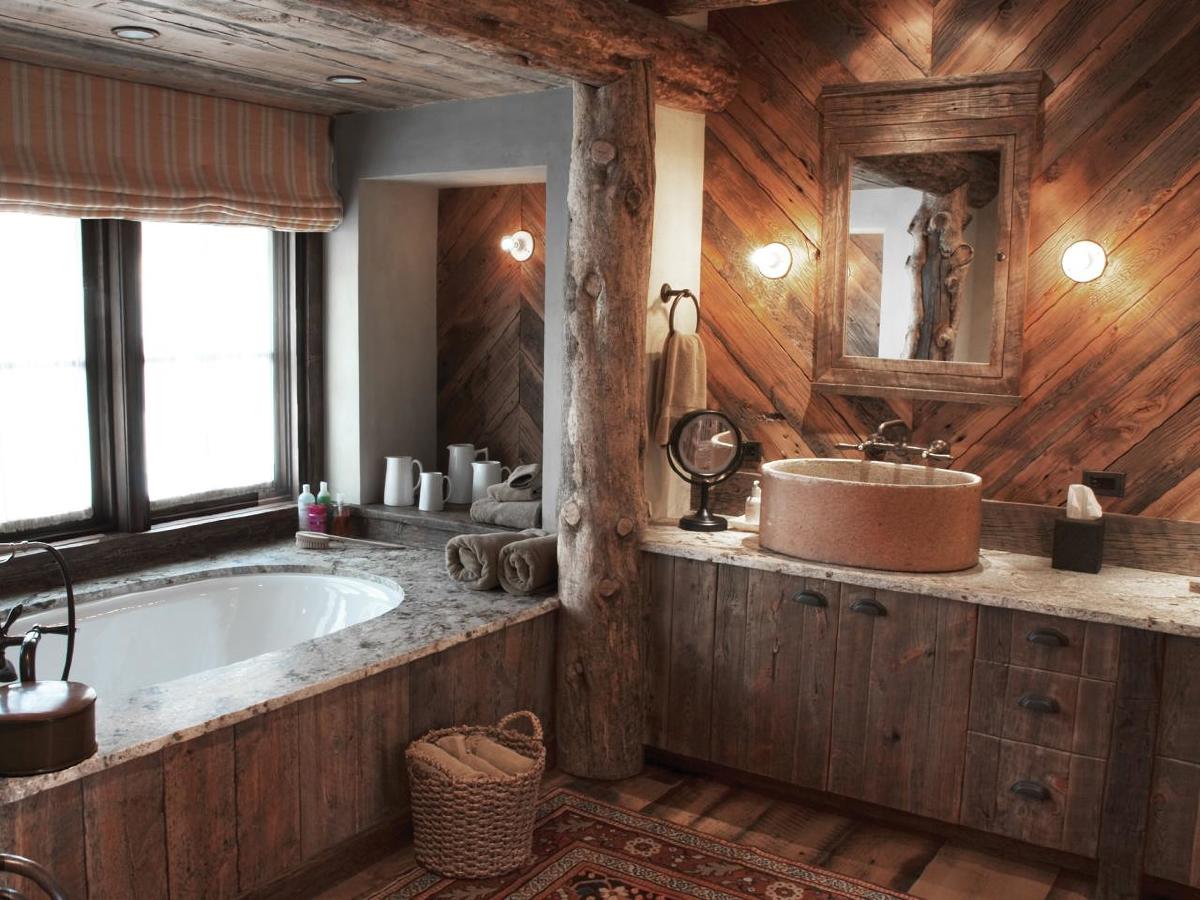If you like rustic decoration, you'll love these bathrooms! cb1.so/abz4nz