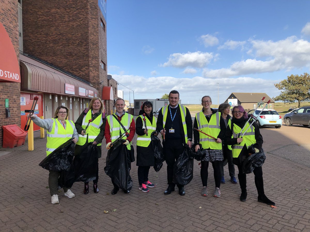 HSCAberdeen's tweet photo. Starting the glitter pick #sharediscovergrow https://t.co/pgtaSWDe2b