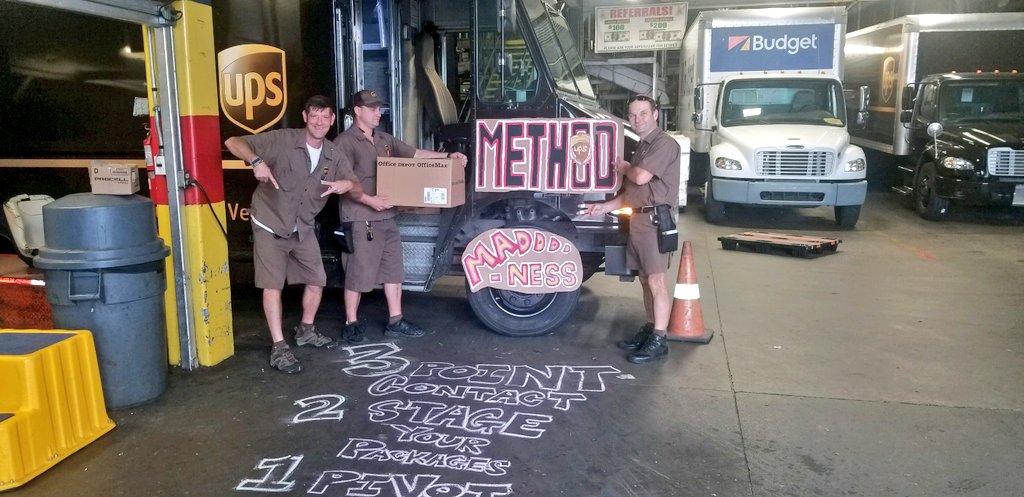 marc_peeler's tweet image. You want METHODS @Phil8Santana you got'em!!! It's a 3'fer 1. Stage your packages. 2. Use 3-Points of contact 3. Pivot DON'T twist, out of the 6622! @sdaniels3ups @jrindafernshaw @CP_UPSers @UPStempe @NaplesSafety @BenRjv @LSafetysquad #MethodMadness