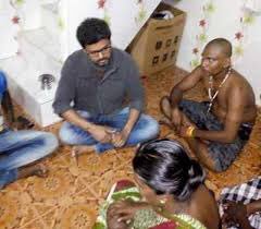 Lyricist_Vivek's tweet photo. ஒரு தலைவன் தனக்குப்பின் வருபவனை தொண்டன் ஆக��குகின்றான் .. 
ஒரு சிறந்த தலைவன் தனக்குப் பின் வரும் ஒவ்வொருவனையும் தலைவன் ஆக்குகின்றான் !! 

#SarkarAudioLaunch https://t.co/ruE1G5G6mr