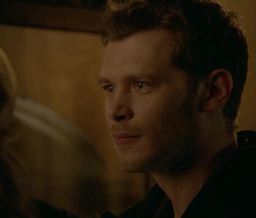 mrspaolina's tweet photo. I always wondered how amazing it would be #TheOriginals if Caroline had been there since the beginning. She would have been a Queen next to him and Klaus's plot much more interesting. Julie Plec has wasted so many opportunities😕 #Klaroline https://t.co/eVesfLSveB