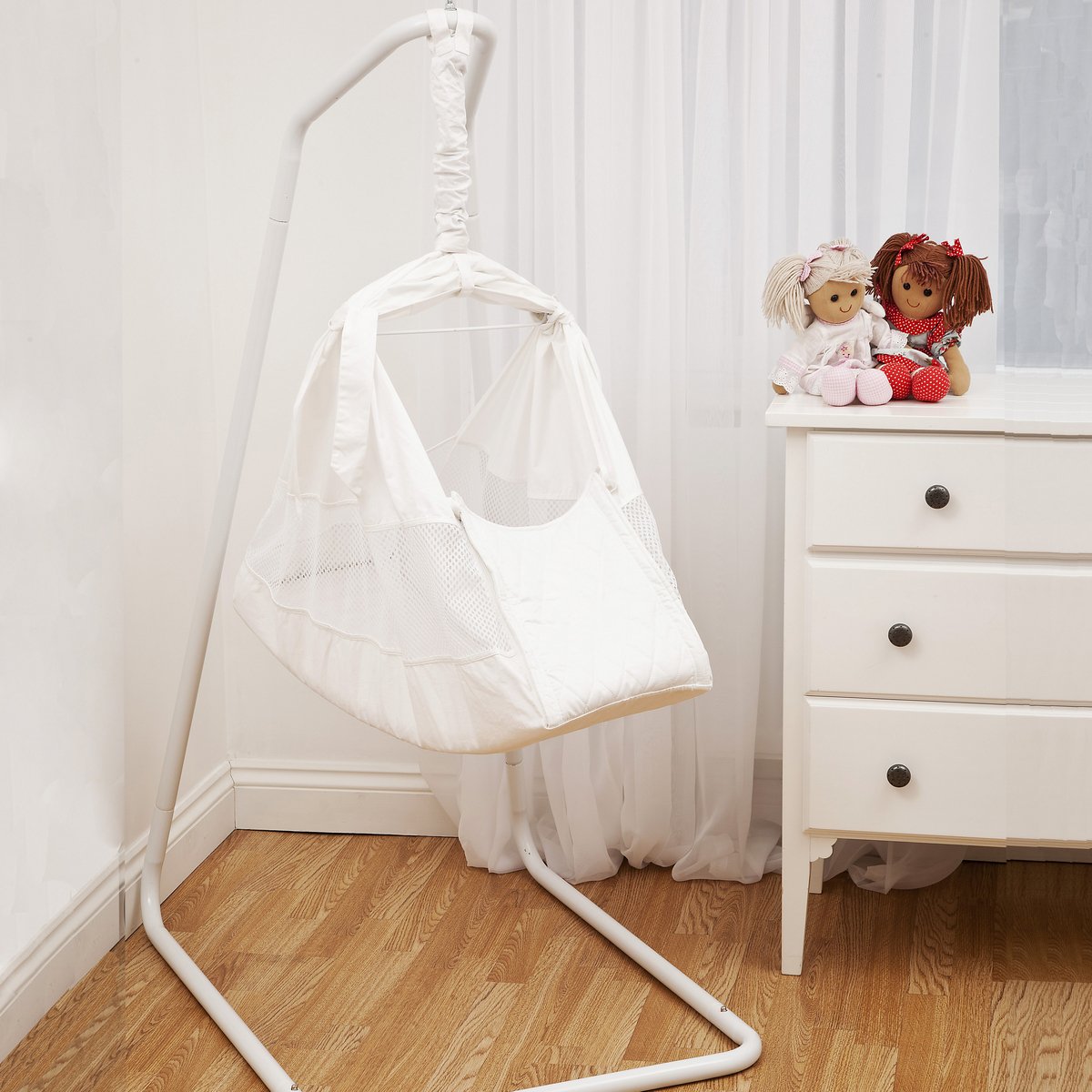 Only 1 available at this price! get a bargain baby hammock. pocobabyhammocks.co.uk/poco-baby-hamm…