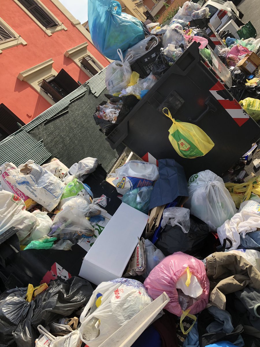 Francesco tweet media