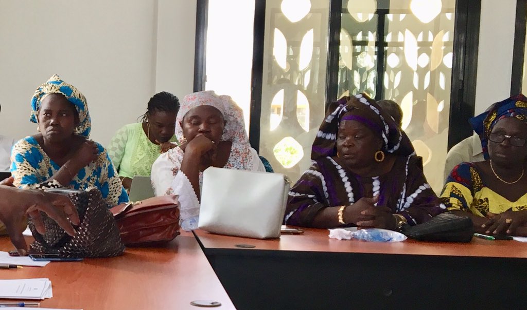CYvetot_'s tweet photo. Comment mobiliser les jeunes et les femmes pour la transformation agro-industrielle au #Sénégal ? Dialogue à Fatick au centre du Sénégal avec @UNIDO @UNIDO_Brussels @pseemergent #sdg9 #IDDAIII @PR_Senegal https://t.co/c5GMRxKMw6