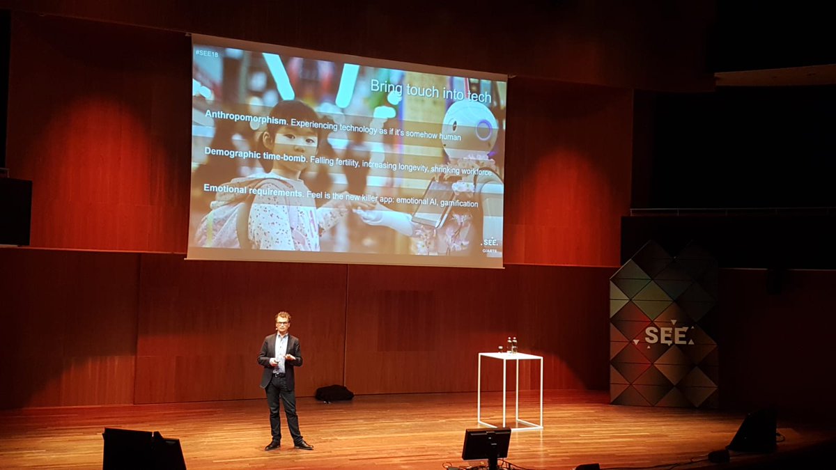 SEE_NL's tweet photo. Organisaties ruilen SLA’s steeds vaker in door de XLA. Maar wat zijn dit en hoe gebruik je ze? @Marco_Gianotten neemt je in sneltreinvaart mee naar het gebruik van #XLA en zoomt in op KPI’s die echt het verschil maken. #SEE18 #SEE2018 https://t.co/UC43g7f6ju