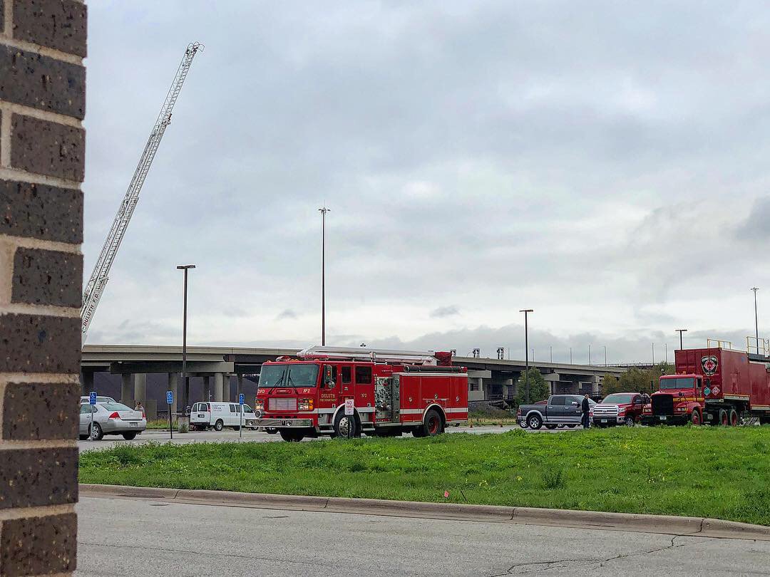 EssentiaDHC's tweet photo. We've had these big red trucks in our parking lot the past couple days. The Duluth Fire Dept is doing some training with some assistance and equipment from the Cloquet Fire Dept. Always exciting things to see here! #edhc #firedept #training #sportsarena #duluth #cloquet https://t.co/eMjuIiFSyL