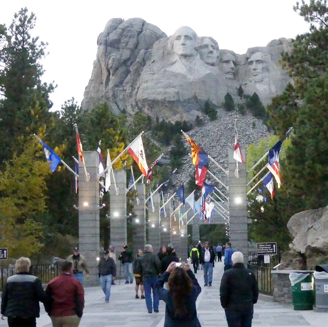 APPA_facilities's tweet photo. CAPPA 2018! #mountrushmore #spearfish #SouthDakota #FacilitiesMgmt #cappacares #cappa2018 https://t.co/dwbcI1i4Sx