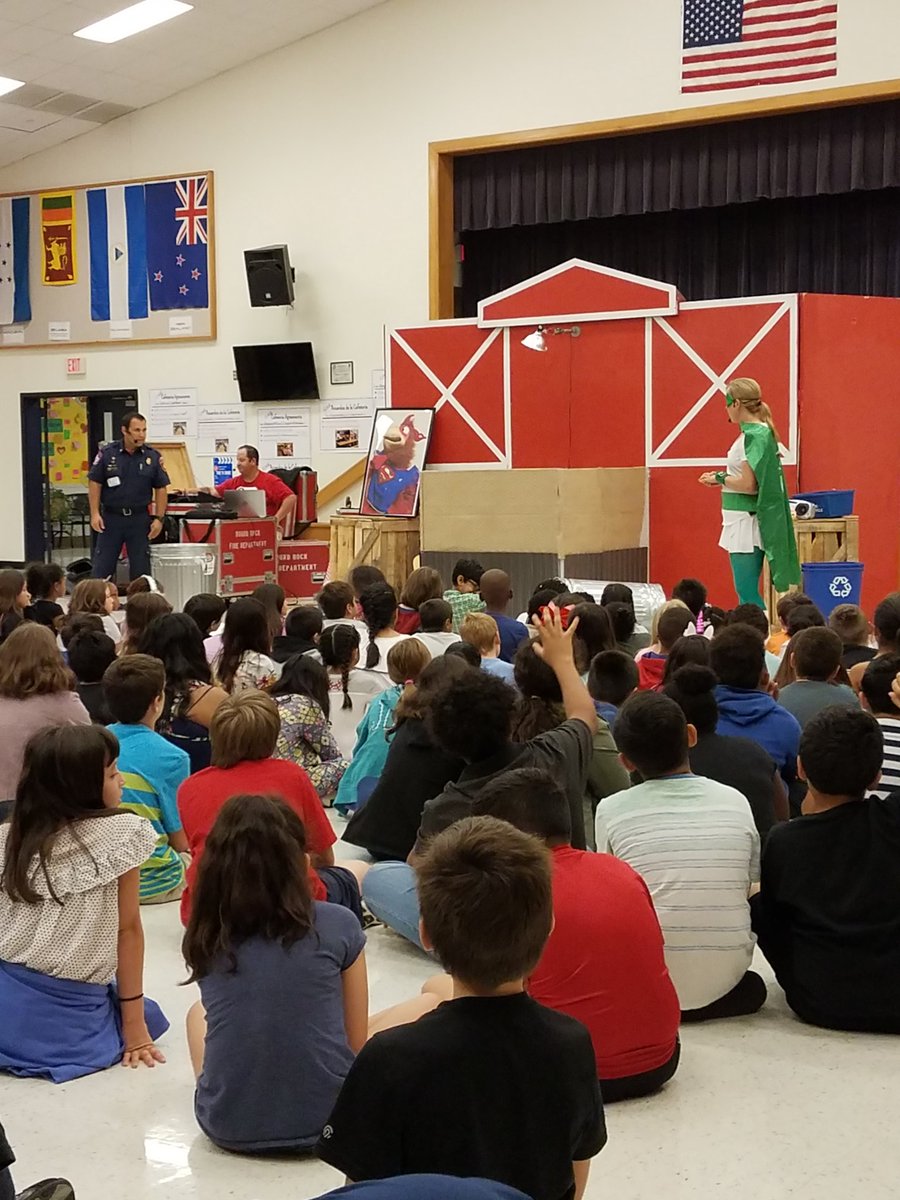 Caldwell5th's tweet photo. Another amazing performance!! Thank you, Round Rock Fire Department! https://t.co/MSjjpBL6M5