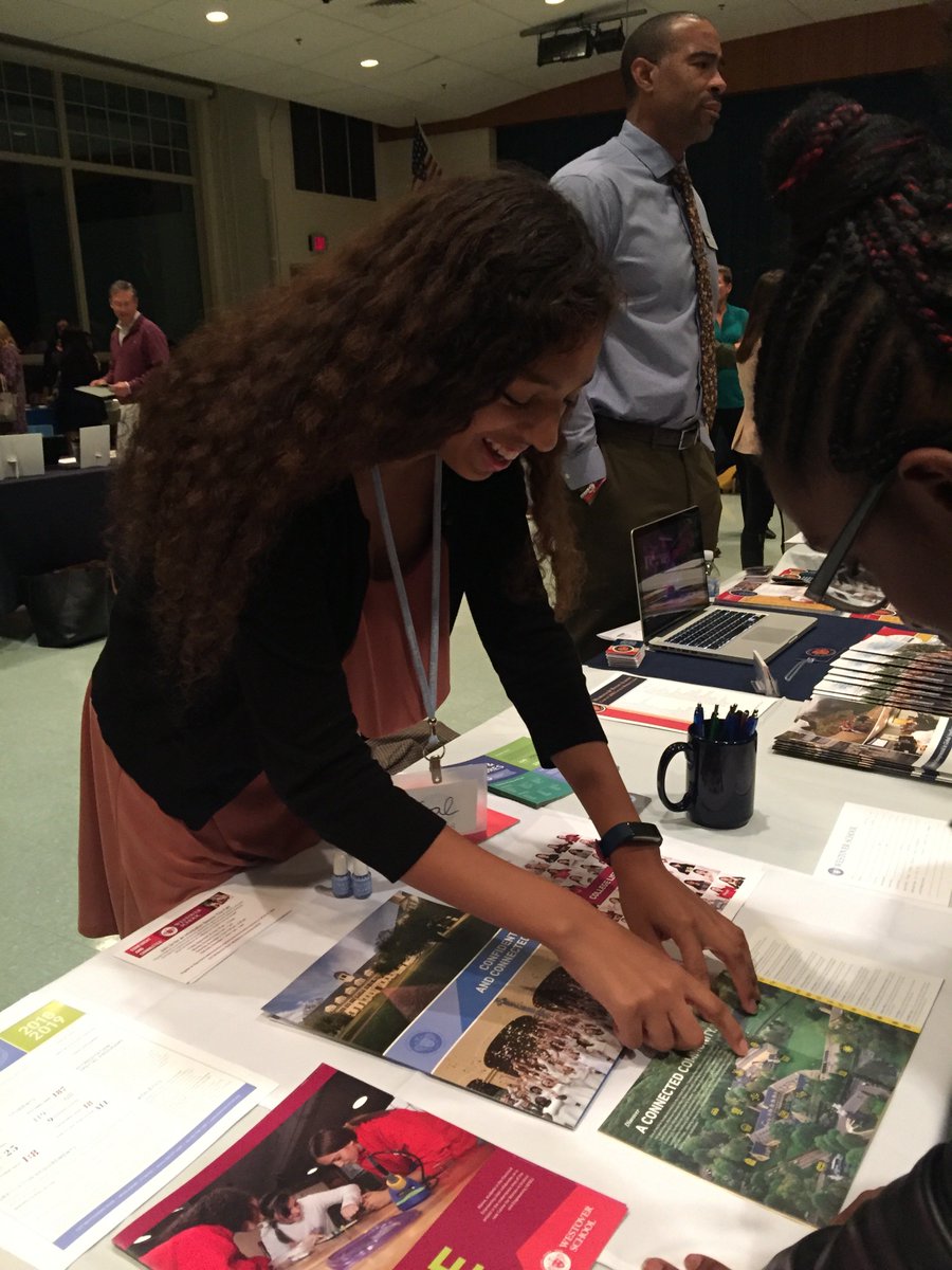 WestoverApply's tweet photo. Opal '19 shared her Westover experience with 7th and 8th graders from her middle school. Thank you @RenbrookSchool for the fun school fair and reunion! Looking forward to Independent Day School's fair tonight! #ConfidentlyConnected #WestoverApply #westoverschool https://t.co/s2aLr7St1z