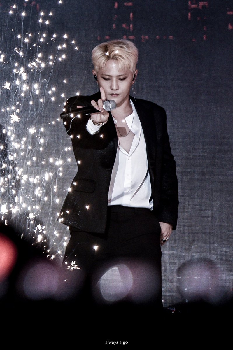alwaysago13331's tweet photo. 180908 DMC
♣️

#동혁 #DONGHYUK 
#iKON #아이콘 https://t.co/zif2nNyWYo