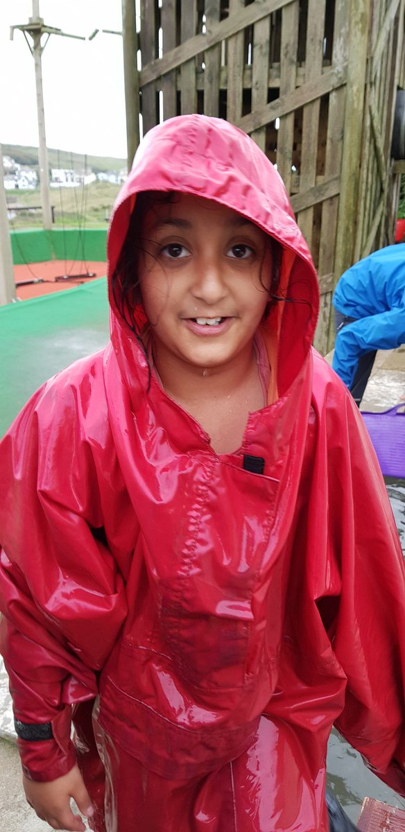 ashbycofe's tweet photo. Soaked! #Bude #TimeToThaw https://t.co/XMVSqR0RXq