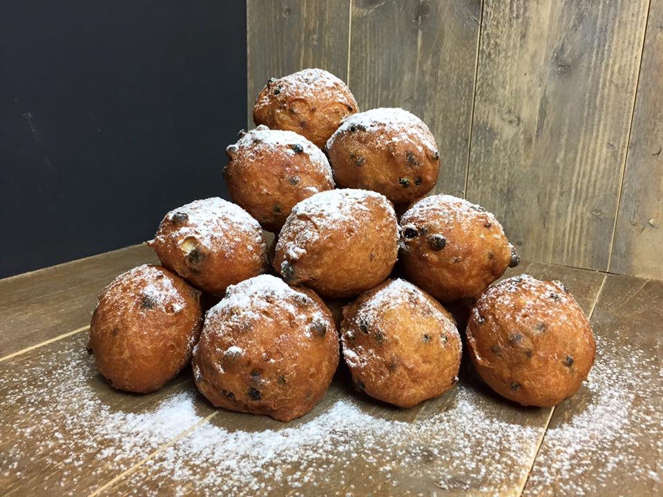 Zaterdag weer oliebollen!