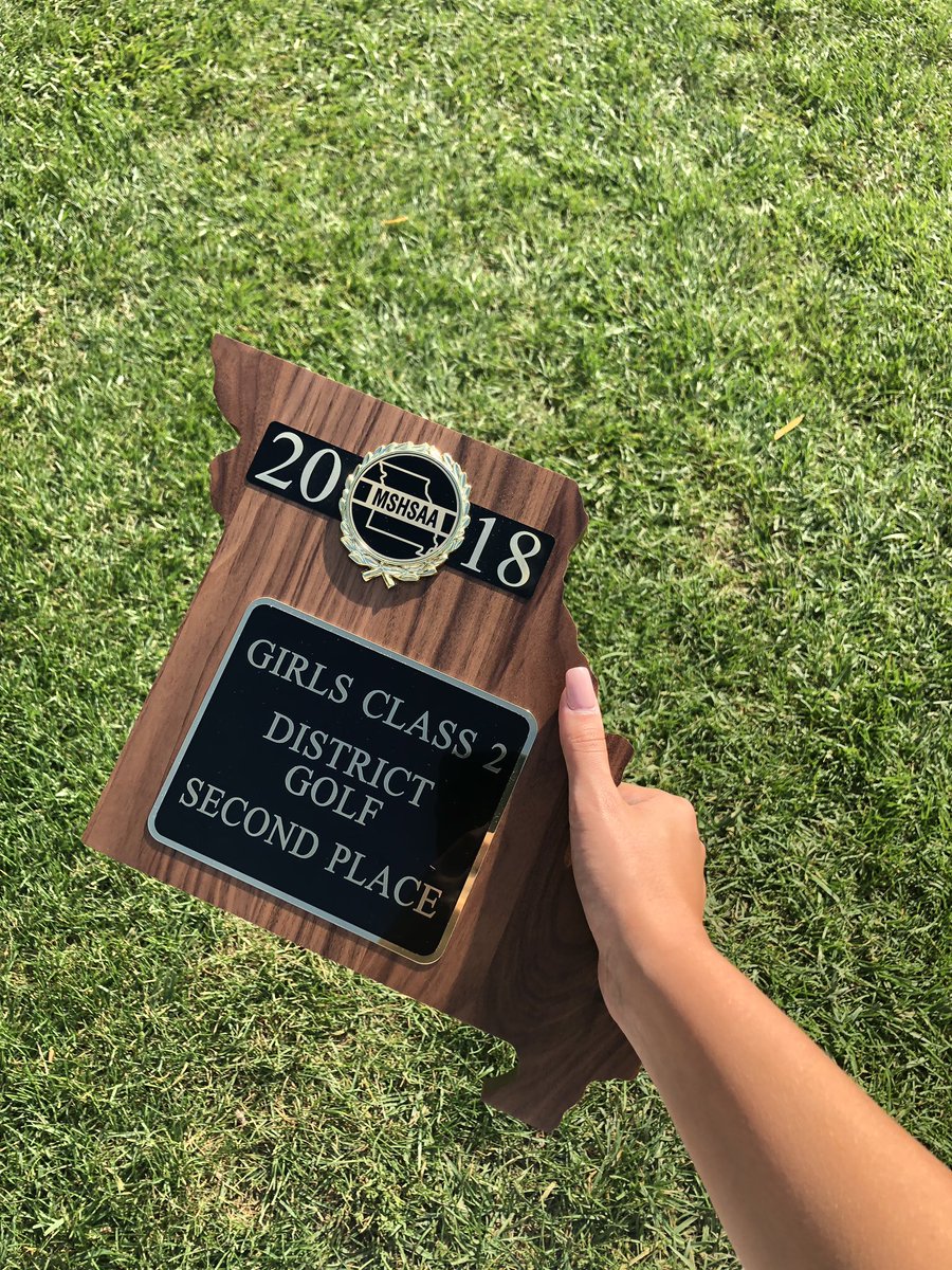 LSWGirlsGolf's tweet photo. West placed second at Districts today to go to sectionals as a team!! Junior Bridgette Secrist had a PR 93. THIS is how to get it done when it matters!!⛳️#YouWishYouWereATitan https://t.co/oT4AZB3lWH
