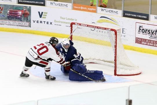 Vertex_Group's tweet photo. Our @Vertex_Group Rink Board is up in action at the home of the Virden Oil Capitals! Happy to be partners! @OilCapsHockey #JuniorHockey #VirdenHockey https://t.co/z3el9ub4VK