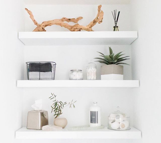 When even the space above the toilet pan gets all the love 🚽🖤
Flashin’ back to one of our fav bathroom makeovers #bluegrasslane ift.tt/2OuE4hD