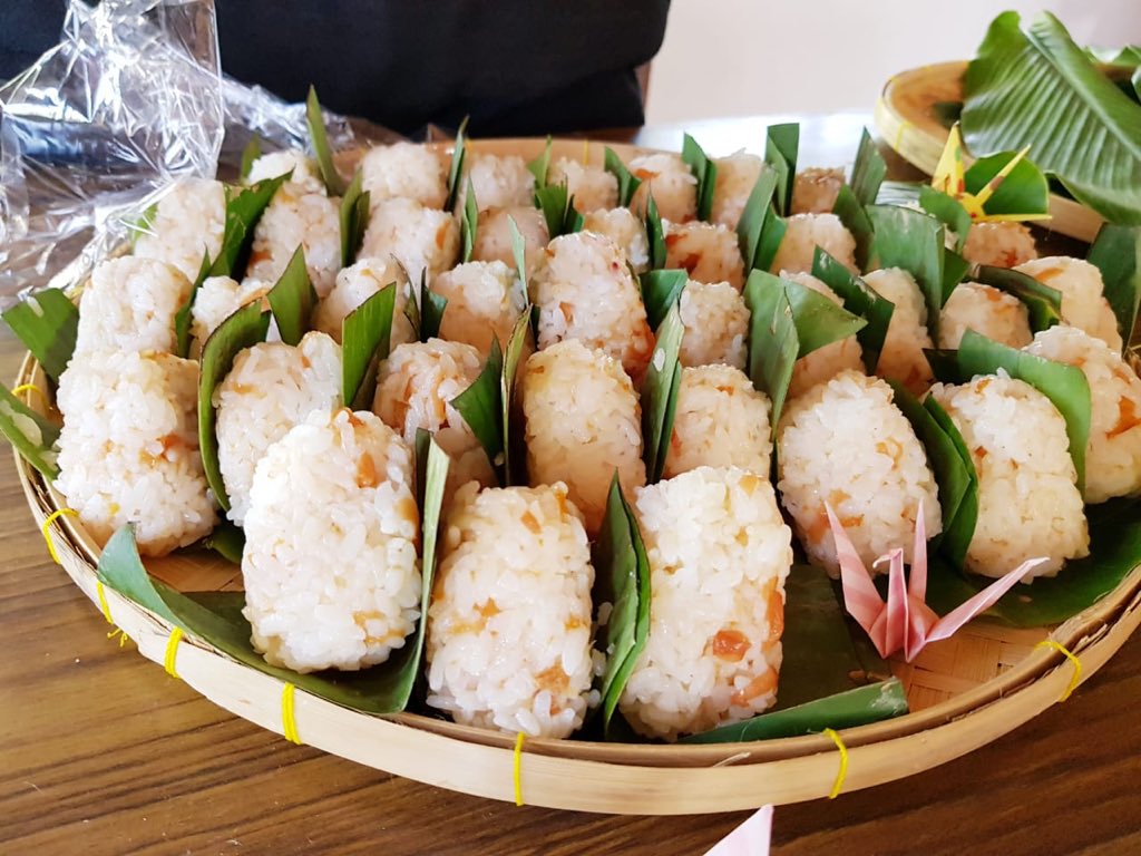 NavdanyaBija's tweet image. “Our bread Our Freedom”
Bread is just metaphor for food across the world 
@shumeiintl preparing their bread of freedom @NavdanyaBija 
#japan 
#akshat 
#indigenous
@NavdanyaInt @drvandanashiva @SwarajAnna @occupytheseed