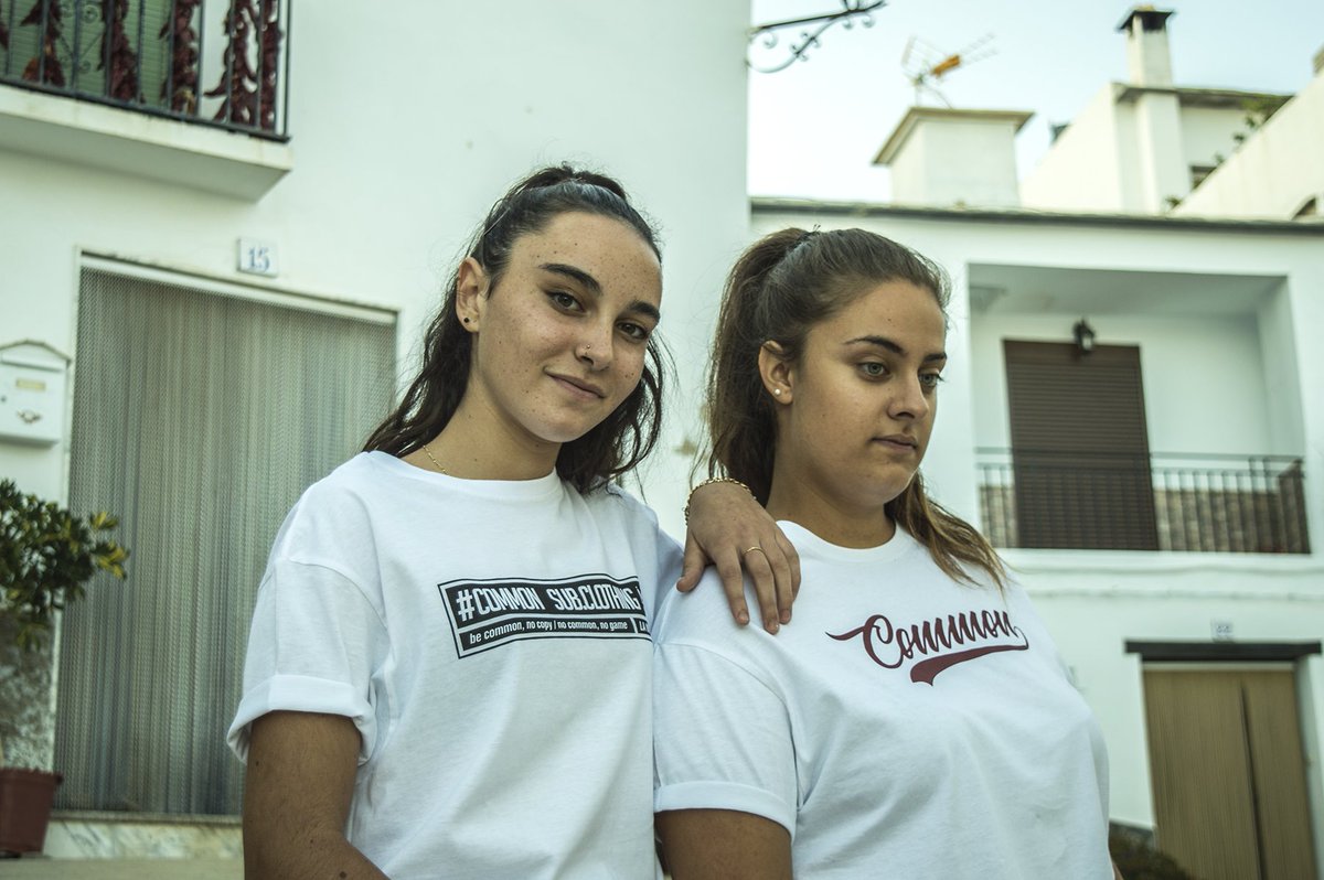 COMMONSCLOTHING's tweet image. ¿Qué os parecen nuestras camis logo 4.0 y 6.0? Unos de nuestros últimos diseños ya disponibles en nuestra webshop. commonsuburbanclothing.com 
JUNTOS NOS HAREMOS GRANDES. BE COMMON!