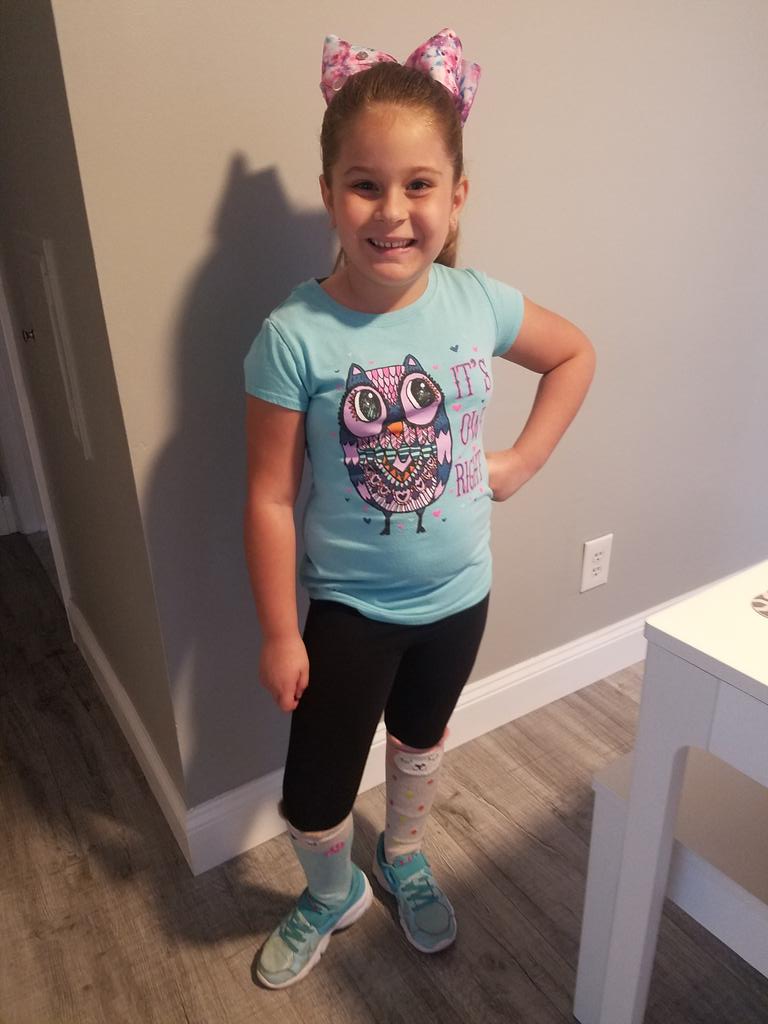 LaylaElzein23's tweet photo. Spirit week at Hillcrest Day #2- Crazy sock day 🧦 @hannahyoskovich @HillcrestElem https://t.co/TmIIrOrgnY