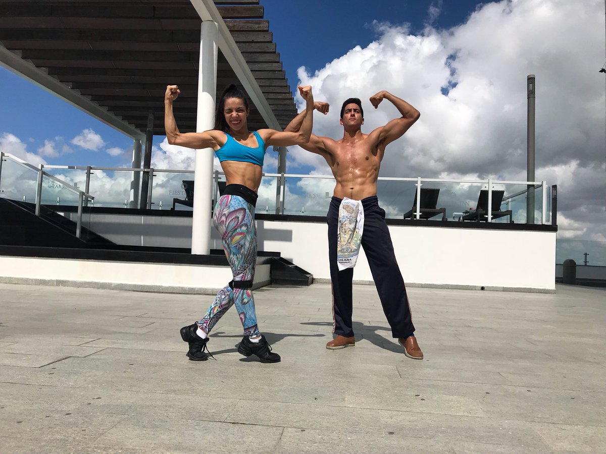 Ensayando durísimo para la gran final de #Bailadisimo2018. ¡No paramos! Con <a href="/luanamininiofic/">Luanamininioficial</a> ♥️

Multimedios Televisión
#LuaVinchi #LasNochesDelFutbol #Strong #Finally #Dance 🔥💃🏻