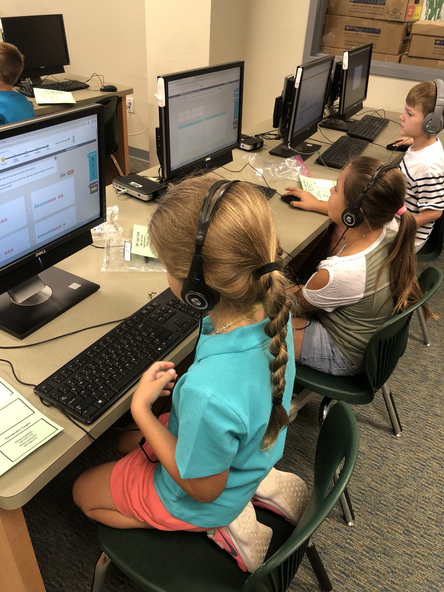 NWilliamsEDU's tweet photo. Favorite part of my day - Learning Walks! π#EveryClassEveryWeek #WeLeadTX #JESfamily https://t.co/2CdvtFGlzt