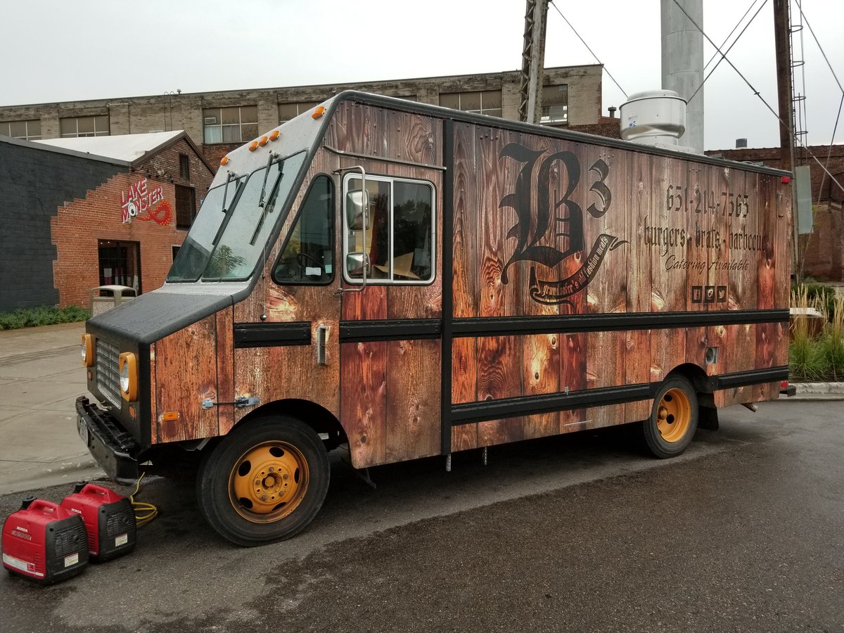 B3FoodTruck's tweet photo. We're back, baby! Come see us at @LakeMonsterBrew tonight. We've got our BRAND NEW Gochujang brat tonight. A little sweet, a little heat, this one is a winner and it's only available for a limited time, so get down here and get your #B3fix tonight! https://t.co/bBMgAffOil