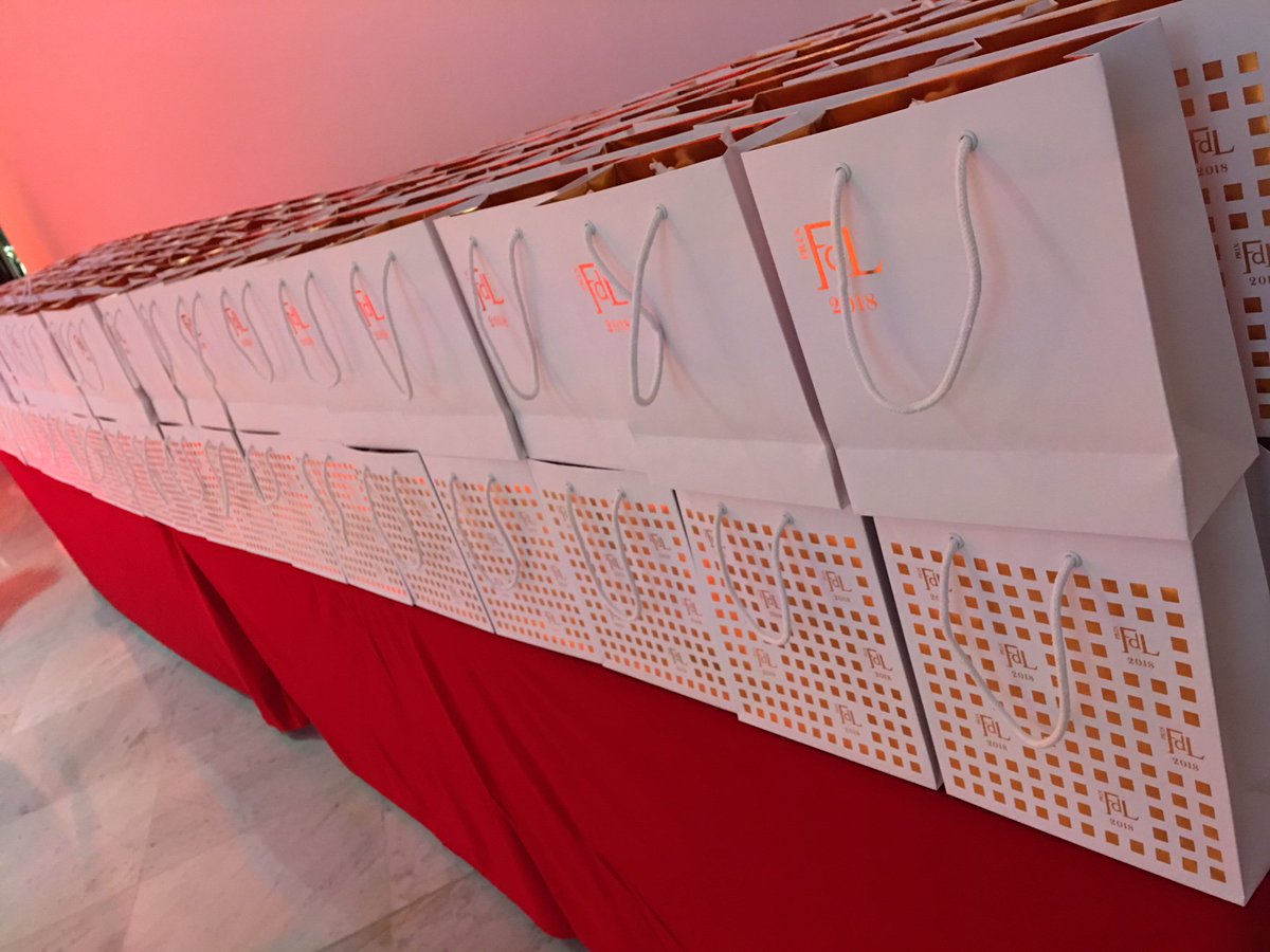 ByForceMajeure's tweet photo. Tonight @laurenthainaut is on stage for @ByForceMajeure's work on FDL's identity #FormesDeLuxe2018 #prixFDL #LuxPack #Monaco https://t.co/024pIE15kB
