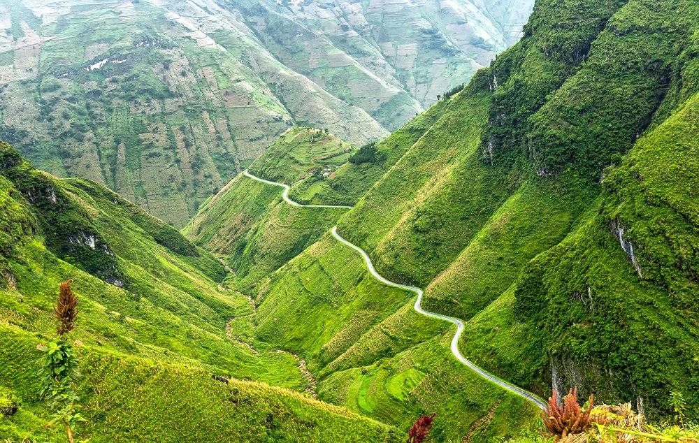 ExodusTravels's tweet photo. October's Destination of the Month is...Vietnam!

Discover neon-hued cities, lush paddy fields, vast stretches of undisturbed white-sand beaches and dramatic seascapes: https://t.co/y6BjfMKGgz https://t.co/bltjoM7EPA