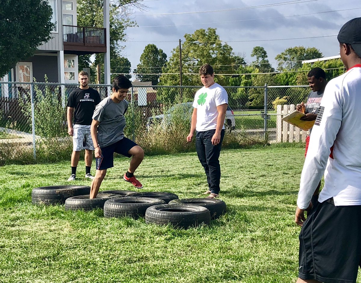 Great morning at @LongfellowSTEM with some of our @UIndyTrack & @UIndyFB student-athletes!