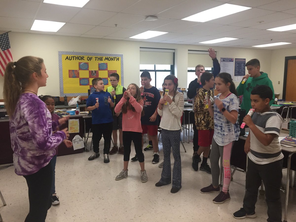 AhernMiddle's tweet photo. WEB leaders reunite with grade 5 students! https://t.co/9uU9KaWugQ