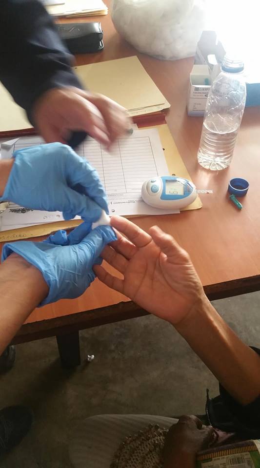 HeberprotPCuba's tweet photo. #Oct2 #jornadaDeSalud #programasDeSalud #distritoSanitario4 #Venezuela #Cuba #BuenVivirParaElDiabetico
👇👇👇
Se realizan #glucemia,entrega de #insulinas,clases demostrativas,manejo del glucómetro y charla sobre el #cuidado de los pies.
@CIGBCuba https://t.co/QZCCl7Deg4