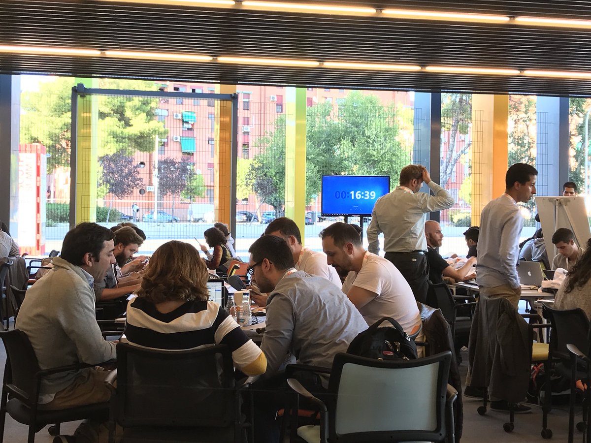 AnthonyRoux_'s tweet photo. Last 16min of coding at the @southsummit hackathon! #amadeus4dev @AmadeusITGroup https://t.co/XOCydkNxEO