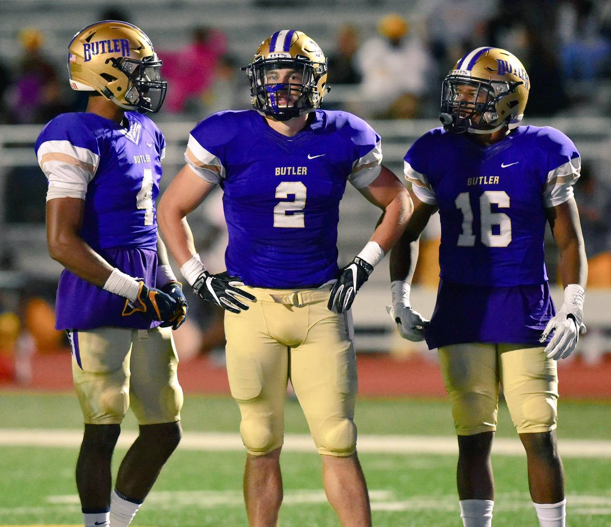 All I know is me and my dawgs gonna be straight💯 comeback SZN