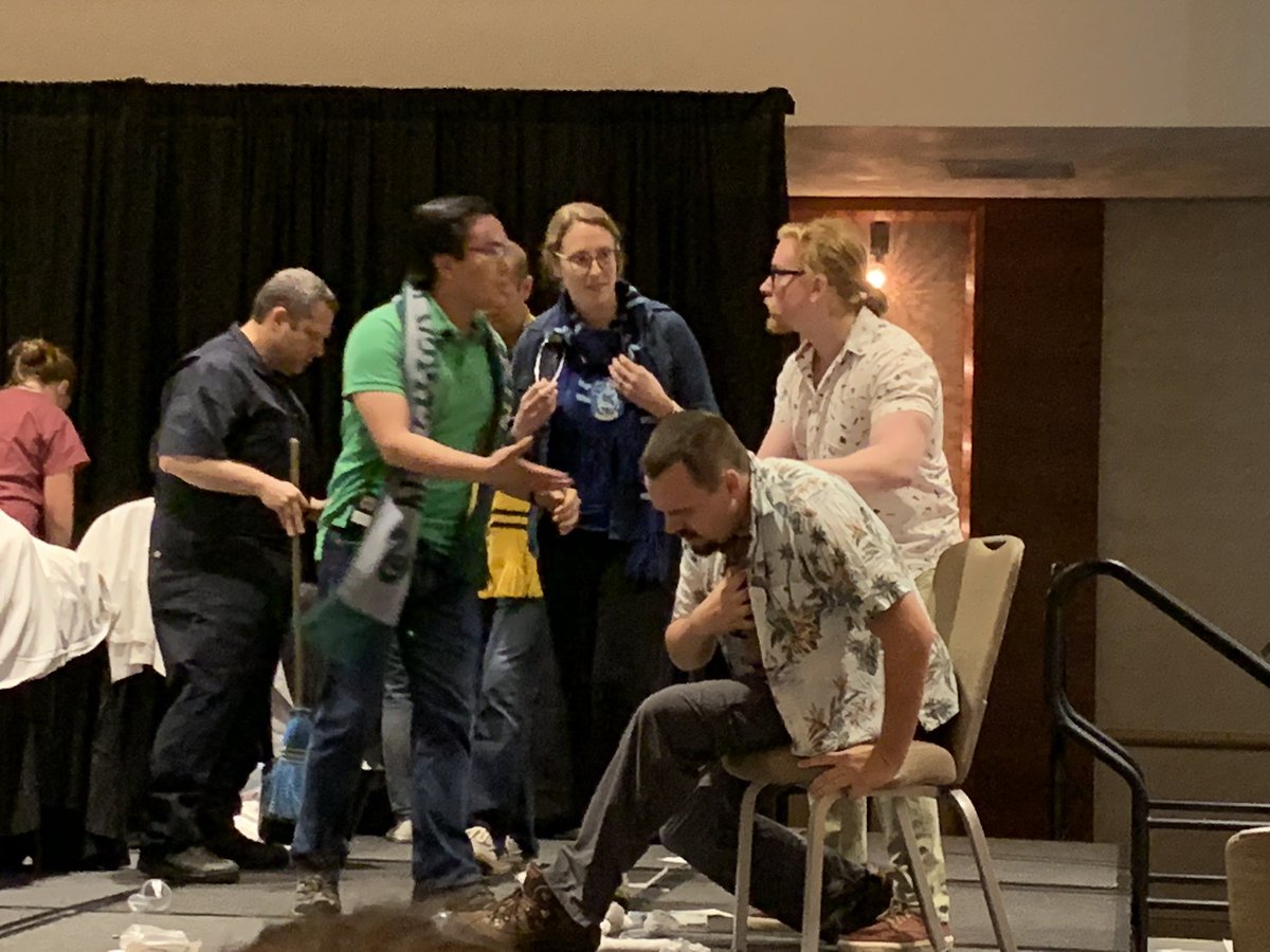 alvarezzzy's tweet photo. Highlighting communication and teamwork in a resource limited environment. Up next, @StanfordEMED team. #ManagedChaos #closeloopcommunication #anyoneanytimeanywhere #EMSimWars #EMRASimWars #ACEP18SimWars #ACEP18 https://t.co/mRmlqWkiP2