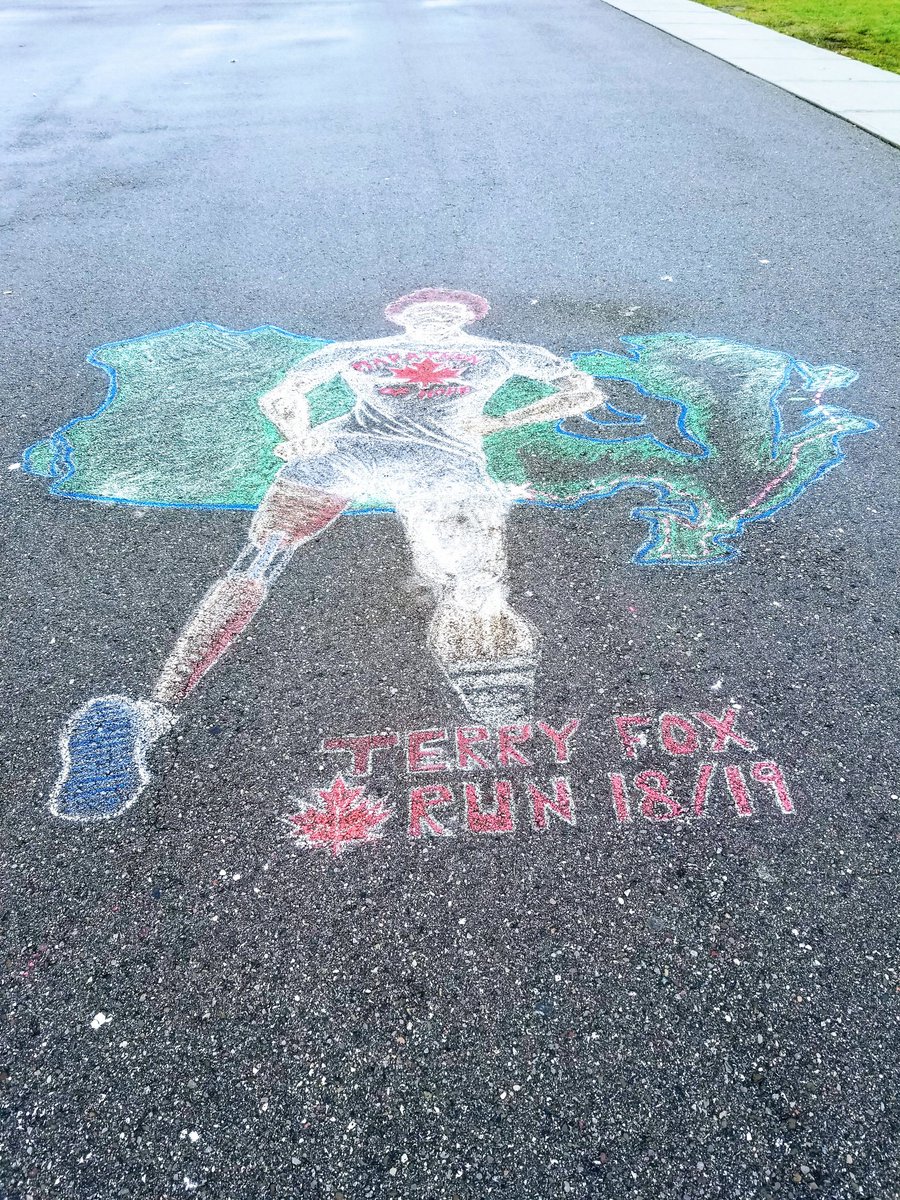 Happening today <a href="/castlebrookess/">CastlebrookeSS</a> fantastic turnout! Props to @MrJ_Soccer for the brilliant artwork. #terryfoxrun  <a href="/CastlebrookeACE/">Castlebrooke ACE</a>