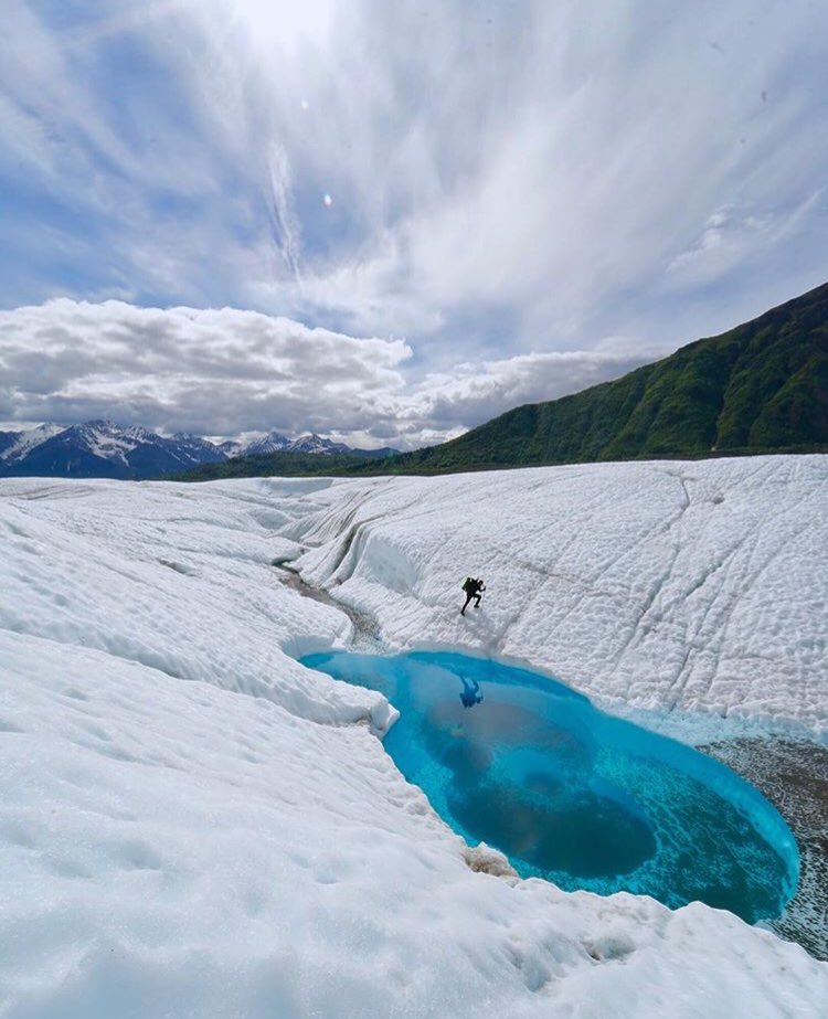 BaseCampCamping's tweet photo. Wow! Incredible photo from Alaska.

📷: johnrosano5
・・・
When in Alaska, do Alaska things.
#wildernessculture #tlpicks #awesomeearth #aroundtheworldpix #beautifuldestinations #wanderout #wonderful_places #tourtheplanet #earthofficial #theglobewanderer #discoverglobe https://t.co/IR4JAX3y4u