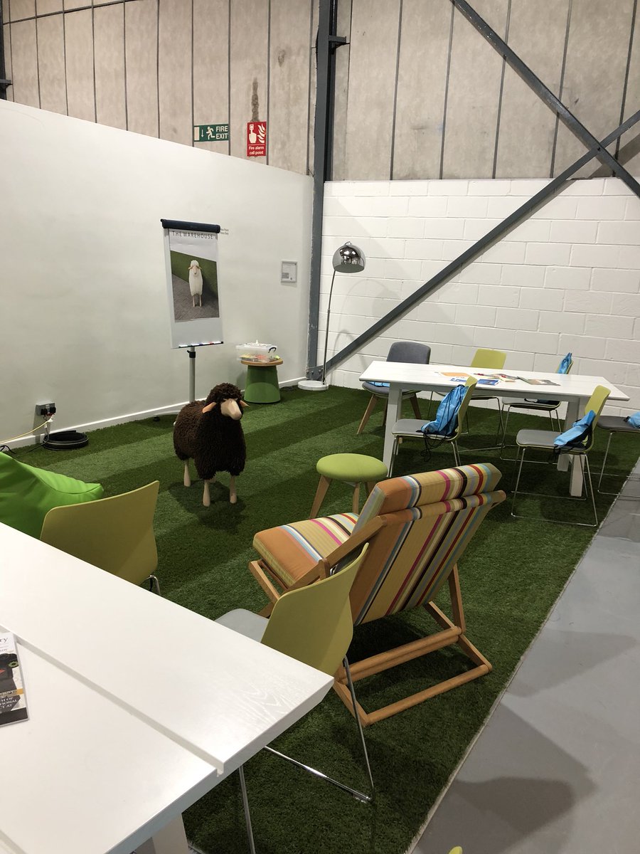 SHampshirePAs's tweet photo. Ready for our PA Networking evening
#PANetworking Weβre at @NATS #TheWarehouse this evening with 30 members @panetworking @lucybrazier @EPAA_UK @imaeuk #Hampshire #Admin #ExecAssistants https://t.co/YzjkYEjAoH