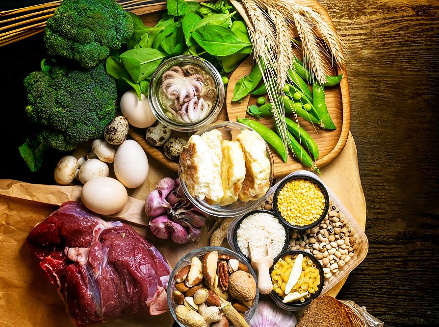 LifeSproutBio's tweet photo. #TipTuesday Selenium is an essential mineral naturally found in the soil.  We only need a little, but it plays a vital part in our metabolism, thyroid health and helps with the absorption of vitamin E. Brazil nuts, fish, seafood, poultry and mushrooms are great dietary sources. https://t.co/V3CehaBH1R