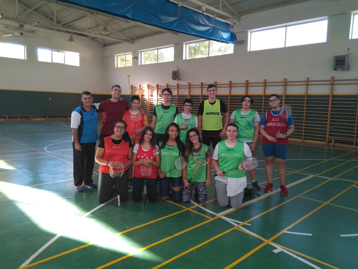 Ies Isaac Albeniz على تويتر Primer Dia Del Equipo De Badminton De Campeonatosescolares En El Albenizleganes No Estan Todos En La Foto Pero Las Caras Lo Dicen Todo Listos Para Dar Lo