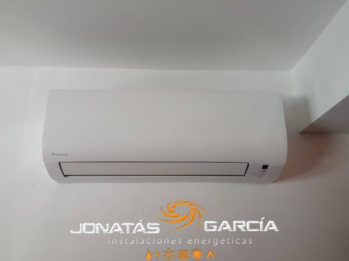 jonatasing's tweet image. #instalación máquina de #aireacondicionado #Daikin para el dormitorio de una vivienda #Marbella. Nosotros llevamos a cabo la #climatización de tu hogar. También la venta e instalación de #sistemascalefacción que comenzaremos a utilizar con la llegada del frío. 654068159 #Málaga