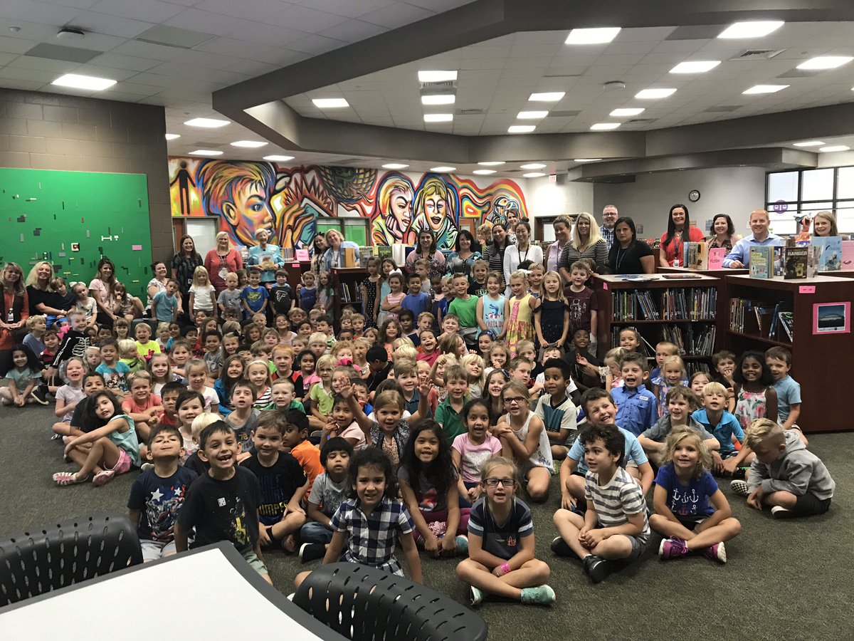 GAFirstLadyDeal's tweet photo. My last reading visit today was at @KellyMillES! It's great to see all of these students eager to read! #GAPrekWeek https://t.co/XubQrw6dt1