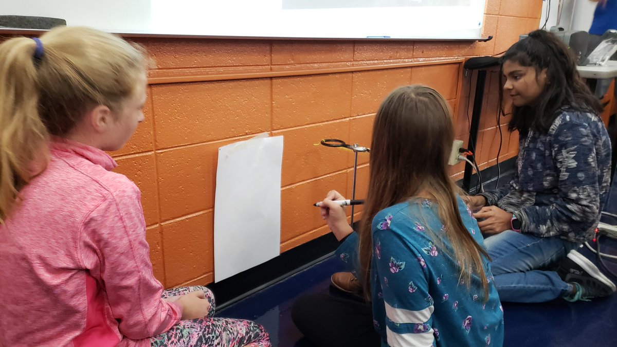 SonierSTEM's tweet photo. Our Stemmies are really starting to get in the swing of this physics stuff! #Toganine @DwightOsmon https://t.co/yqfVBnNVoK