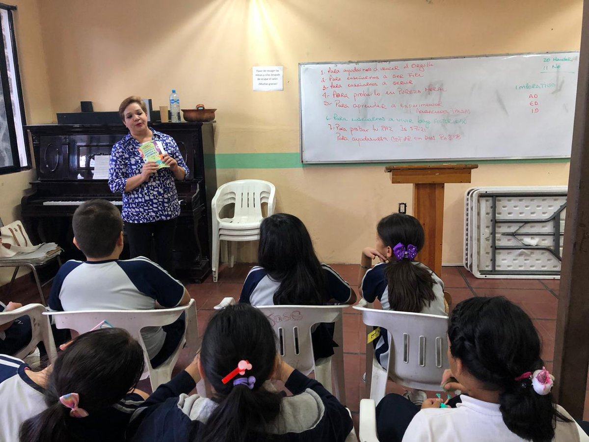 SemanaPrevision's tweet photo. AMASFAC Sección Morelos participando en la Semana de la Previsión #Cazadoresderiesgos  #AgentesAMASFAC @AMASFAC_CDN https://t.co/PkT0owxPoJ