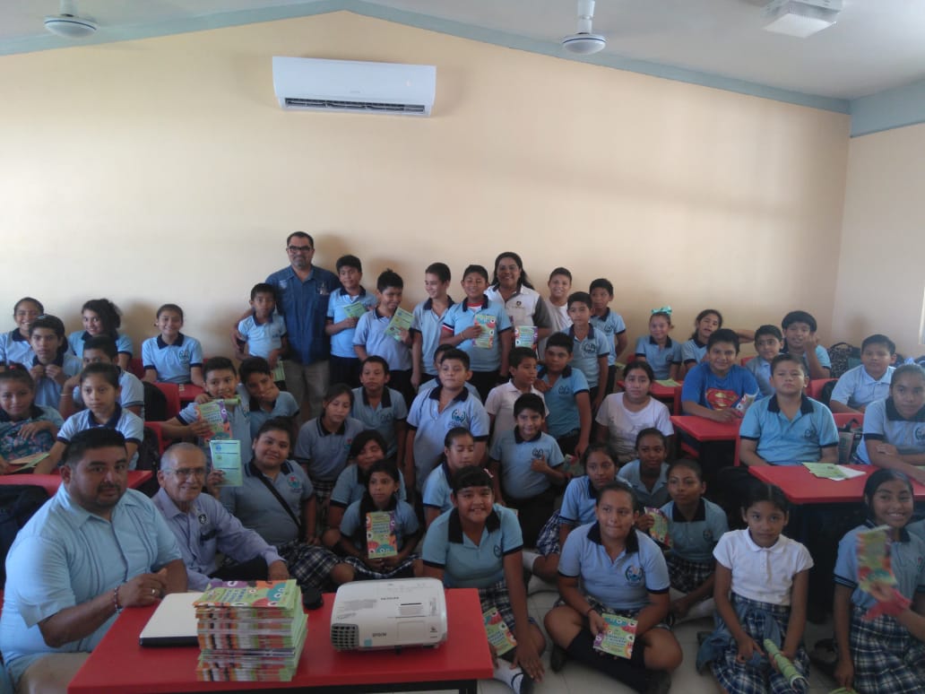 SemanaPrevision's tweet photo. AMASFAC Sección Campeche al abordaje de la Semana de la Previsión  #Cazadoresderiesgos #AgentesAMASFAC @AMASFAC_CDN https://t.co/u3Z9omy72l